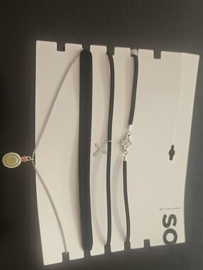 New Black Velvet & Silver Accent Choker Set with Pendant